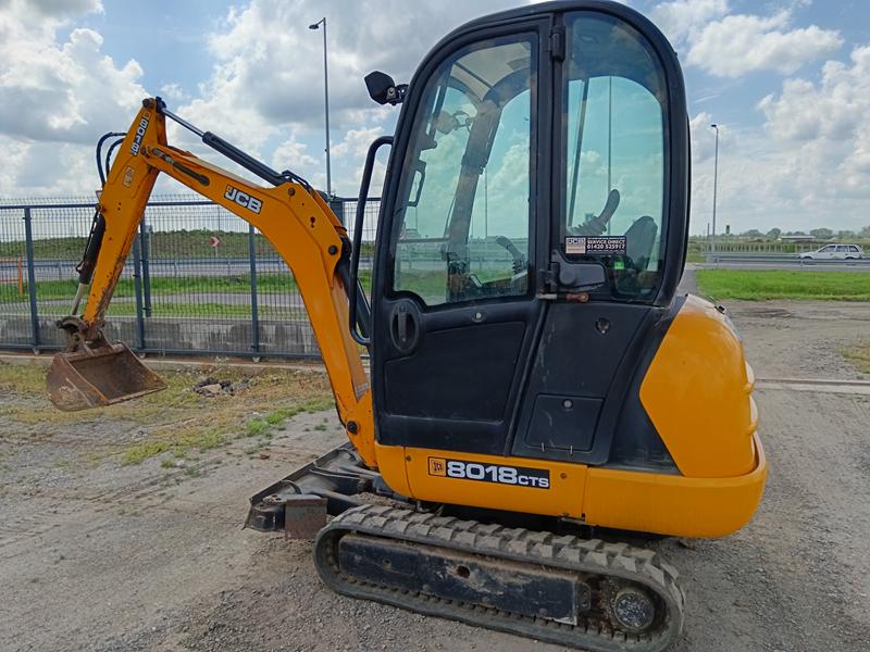 JCB 8018 - Image 3