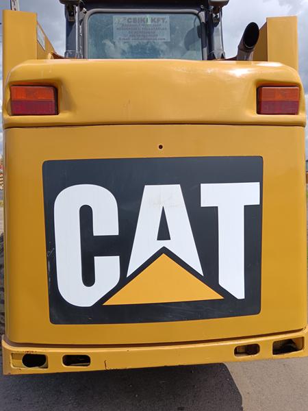 CAT 216B3 - Image 6