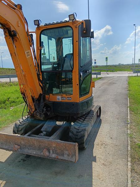 HYUNDAI ROBEX 27z-9 - Image 3