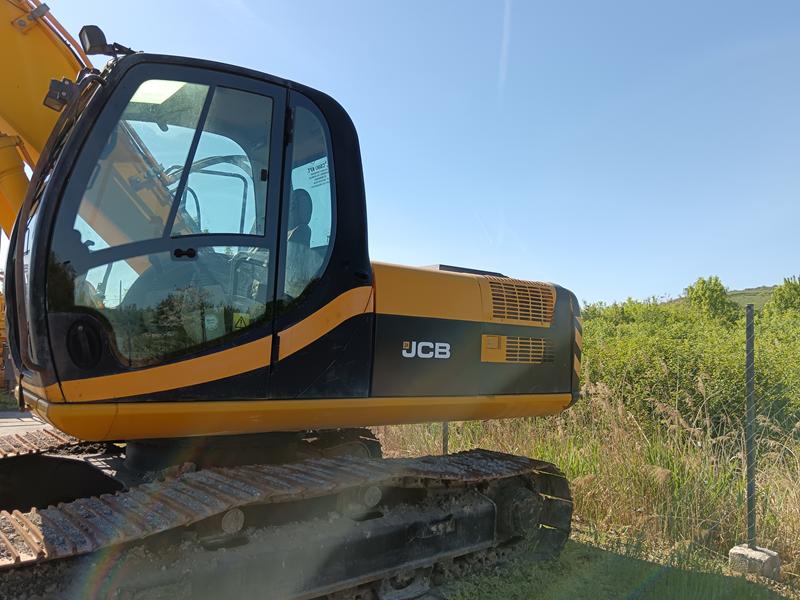 JCB 210LC - Image 7