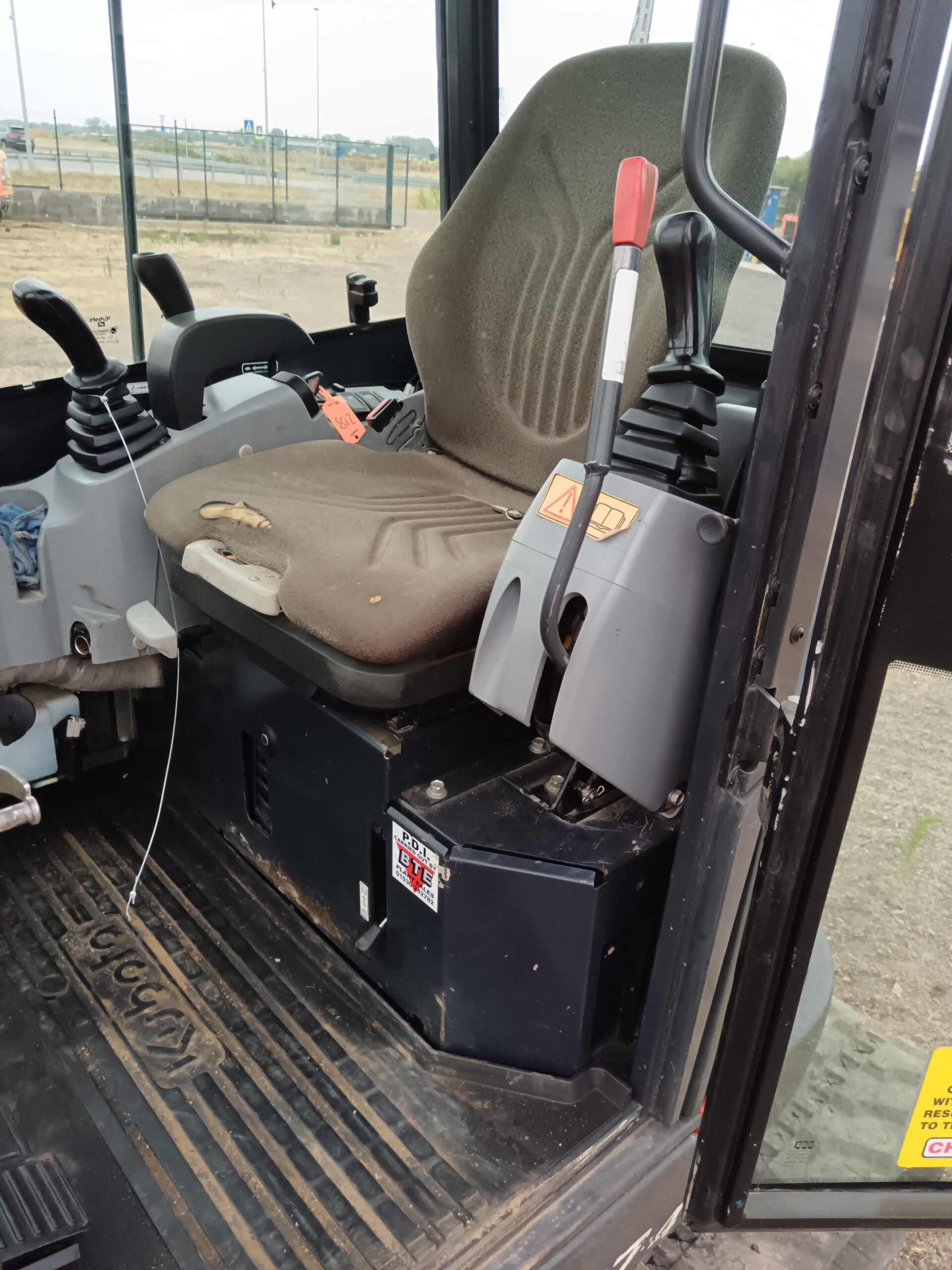 Kubota U27-4 - Image 2