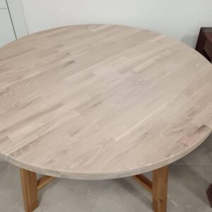 Fa kerekasztal 120x70