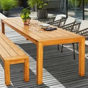 Klaht Kerti fa asztal